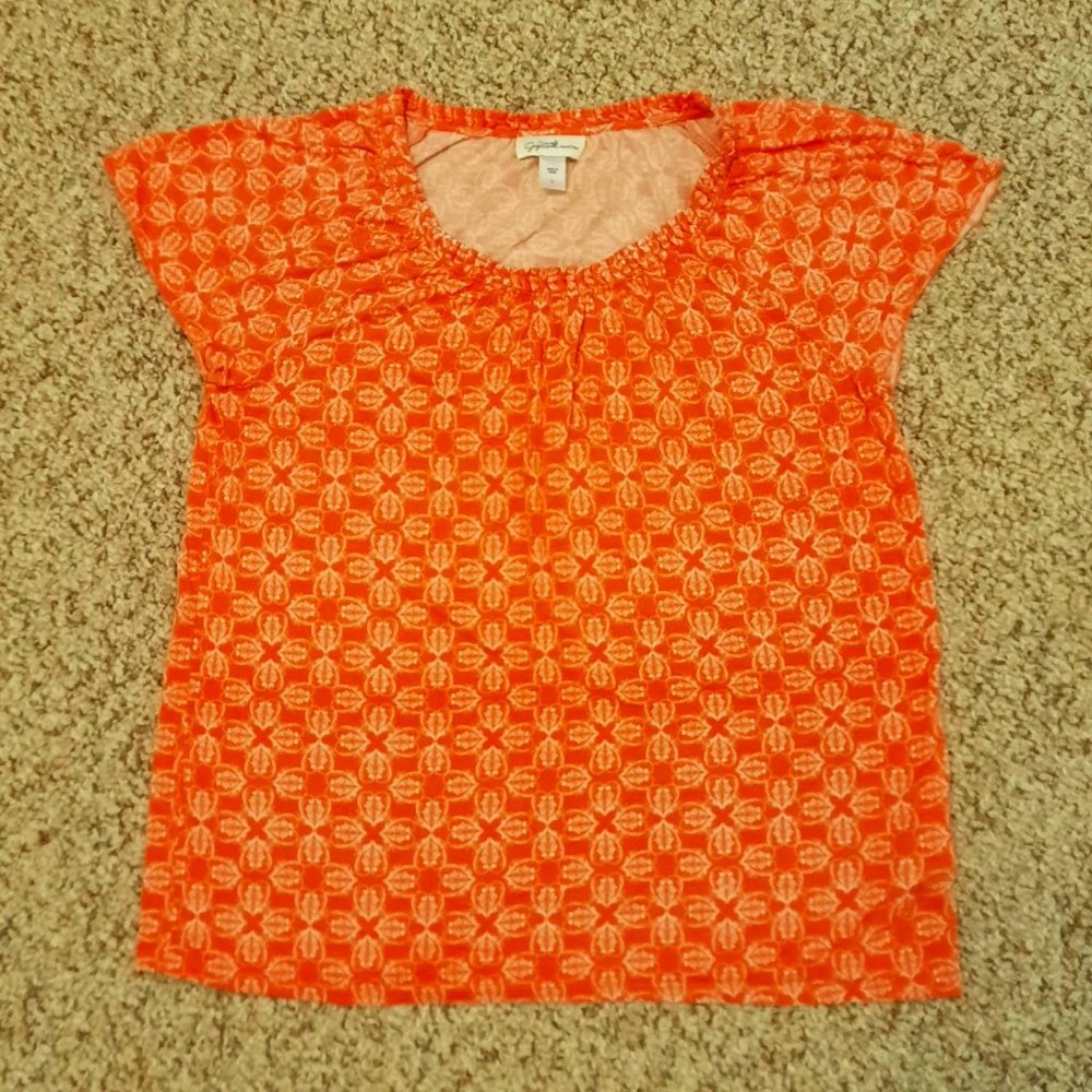 Orange & white printed cotton tee.